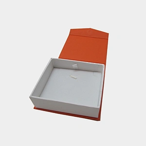 Custom Printing Luxury Cosmetic Magnet Form Insert Rigid Gift Box With Lid Magnetic Gift Box For Jewelry