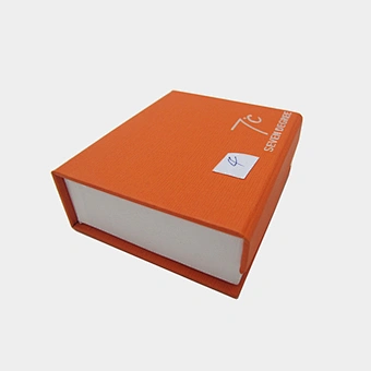 Custom Printing Luxury Cosmetic Magnet Form Insert Rigid Gift Box With Lid Magnetic Gift Box For Jewelry